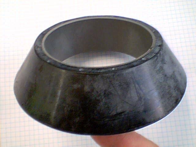 Gummiring M. Einvulkanisiertem