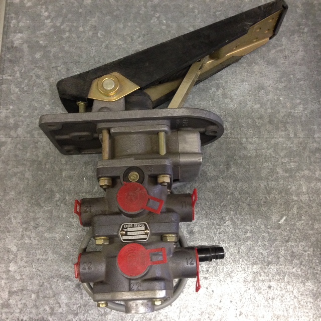 Trittplattenbremsventil