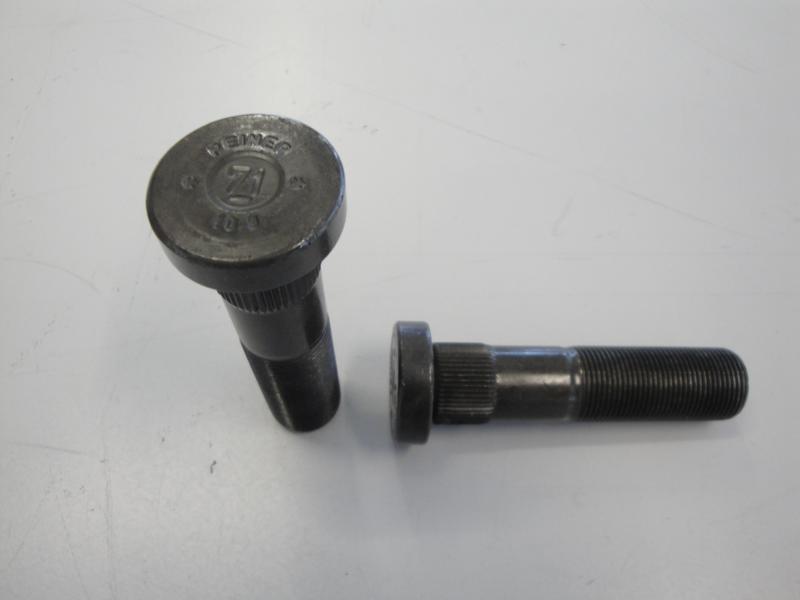 Radbolzen Hinten Zf Achse