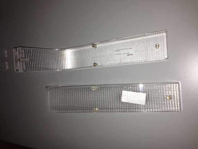 Glas li.+re. Rückfahrleuchte VANHOOL