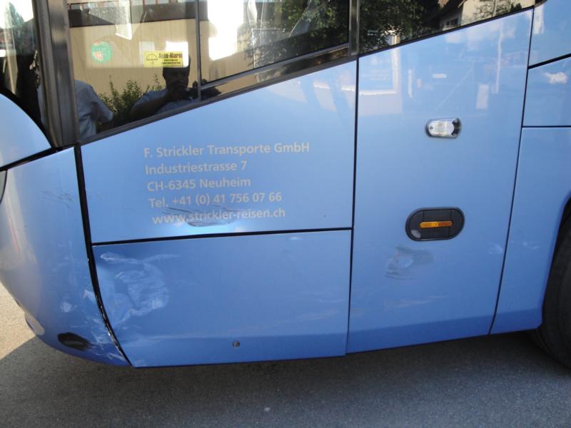 Wartungsklappe Unten Li V Zu Starlinerii