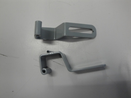 Scharnierbügel Serviceklappe