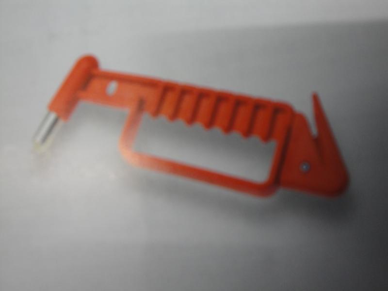 Nothammer Mit Sicherheitsgurt Schneiden