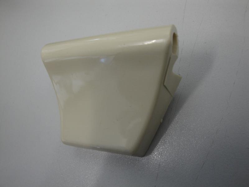 Scharniertoilette Links